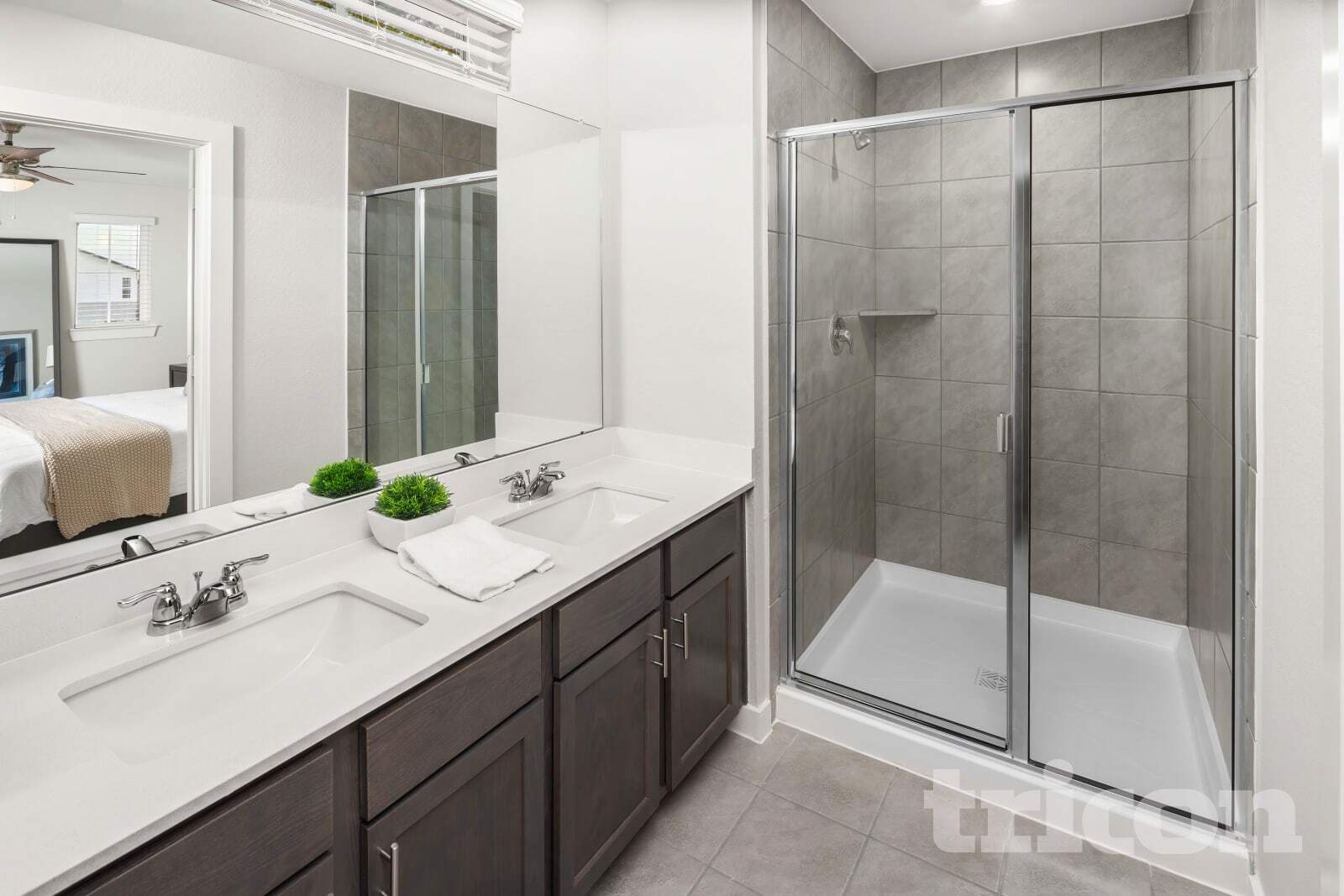 Building Photo - 9835 Willow Creek Commerce Dr