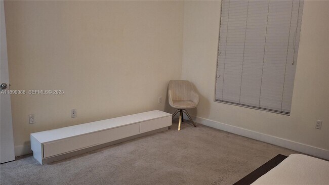 Building Photo - 6310 NW 103rd Pl