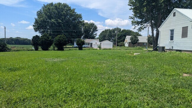 Building Photo - Updated acreage  3 bedroom, 1 bath in Waterloo