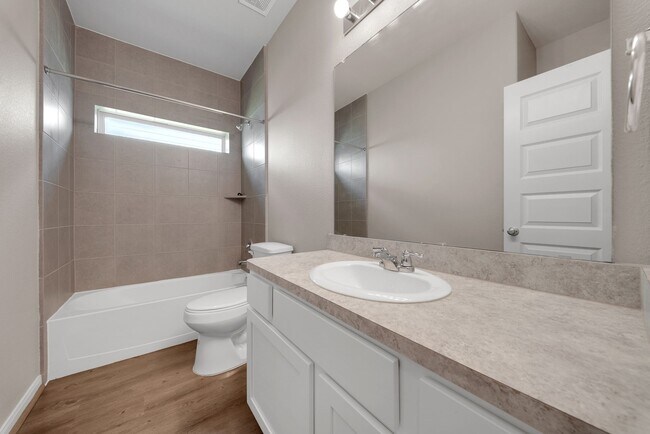 Building Photo - 411 Walnut Branch Dr