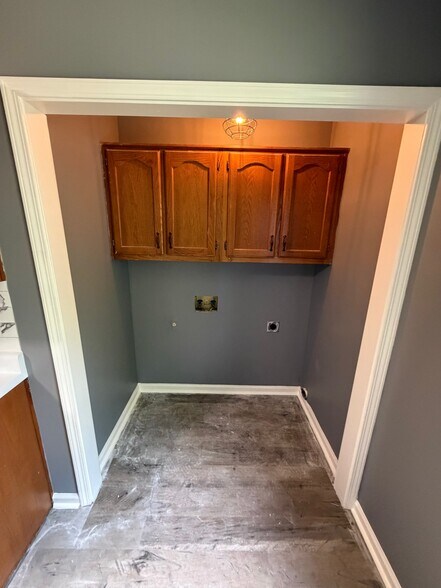 Building Photo - 9787 Riggan Dr