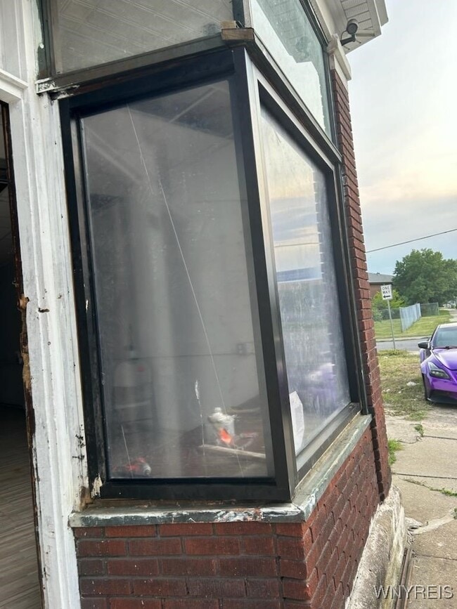 Building Photo - 1119 Sycamore St