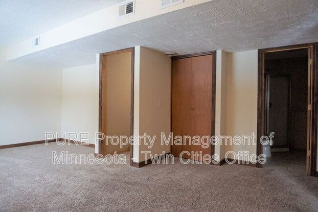 Building Photo - 14748 Fluorine St NW