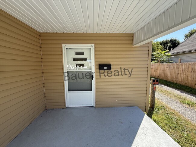 Building Photo - 1215 Cottage St