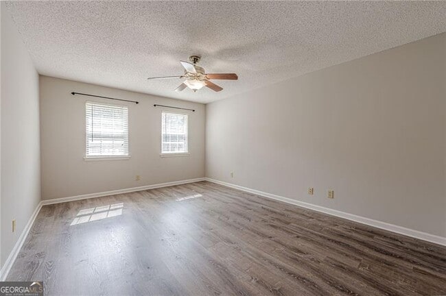 Building Photo - 6034 Coventry Cir