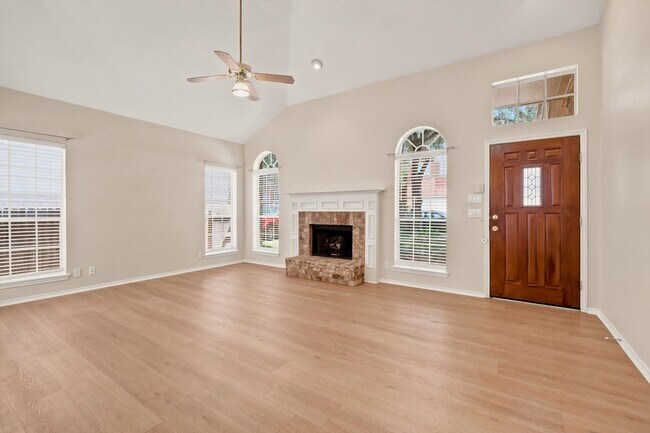 Building Photo - 2118 Chittim Pass Dr
