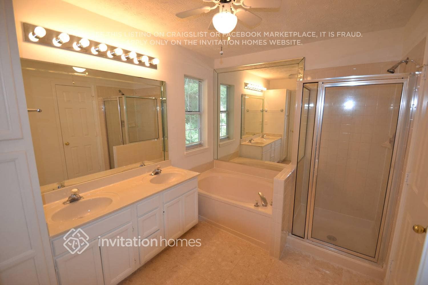 Building Photo - 2820 Sweet Oaks Ct