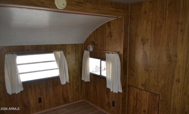 Building Photo - 2185 W Ohio St