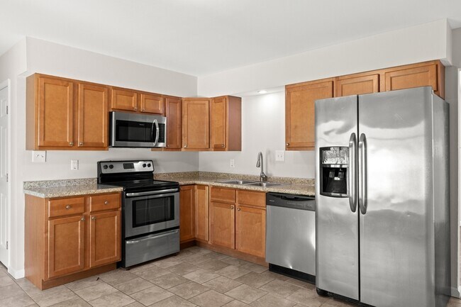 Building Photo - 1517 Lincoln Dr
