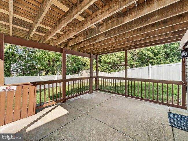 Building Photo - 3806 Candlelight Ct