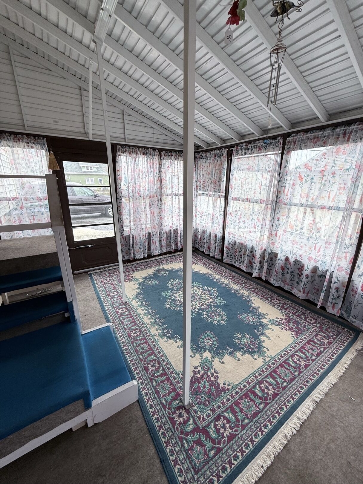 Building Photo - 3807 Pine Ave