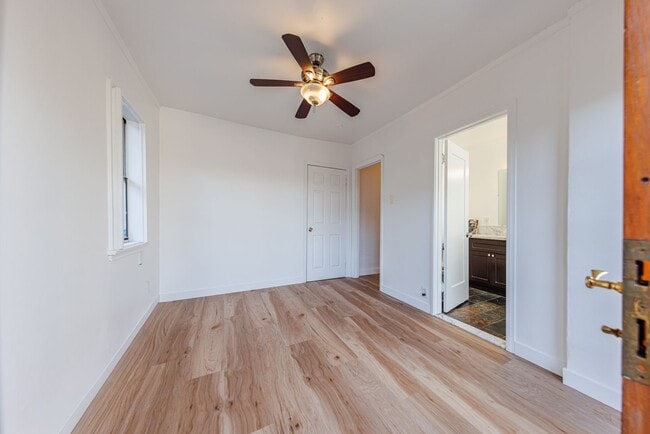 Building Photo - 3 Bedroom Home with Outdoor Space in Frogtown!