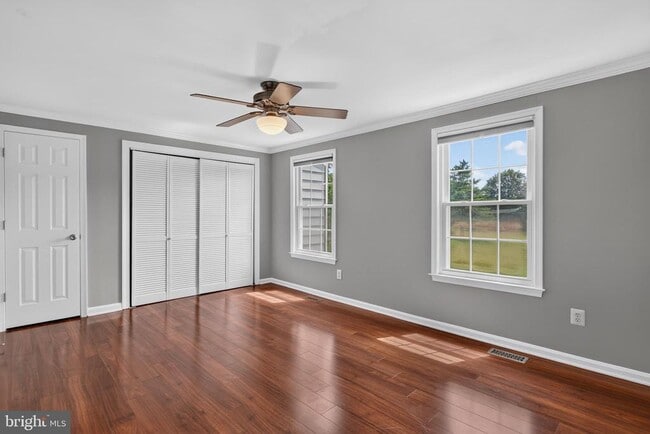 Building Photo - 6453 Linleigh Way