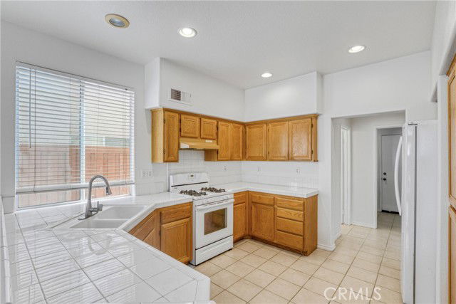 Building Photo - 19321 Ackerman Ave