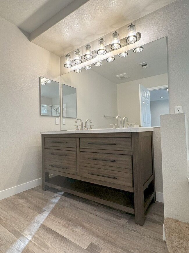 Building Photo - Newly Remolded Open Floor Plan One-Story 3 bedrooms & 2 Baths Home