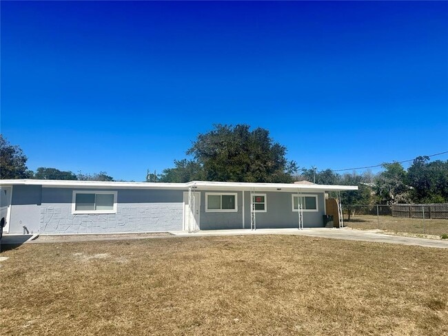 Building Photo - 12741 Poppy St