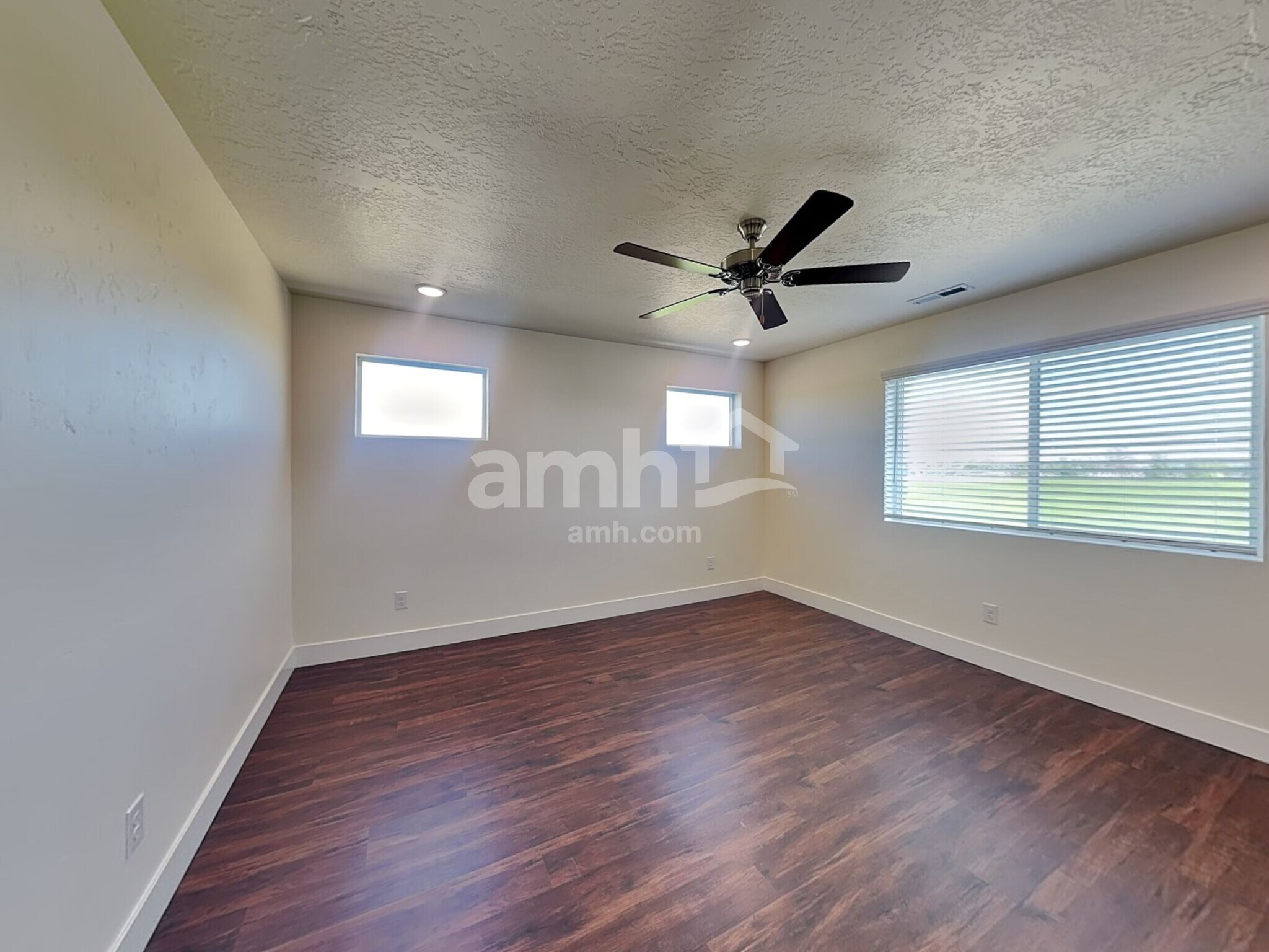 Building Photo - 9337 W Barcelona St