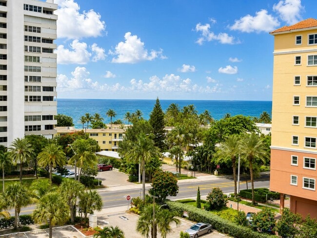 Building Photo - 1391 S Ocean Blvd