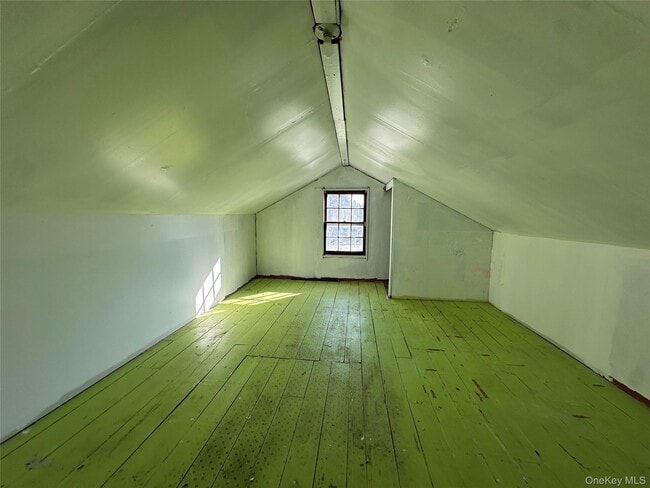 Building Photo - 496 Bloomingburg Rd