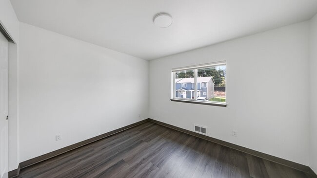 Building Photo - New Construction - 3 Bed 2.5 Bath - Pet Friendly - NAS Whidbey