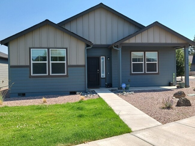 Primary Photo - Beautiful 2-Bedroom 2 Bathroom home locate...