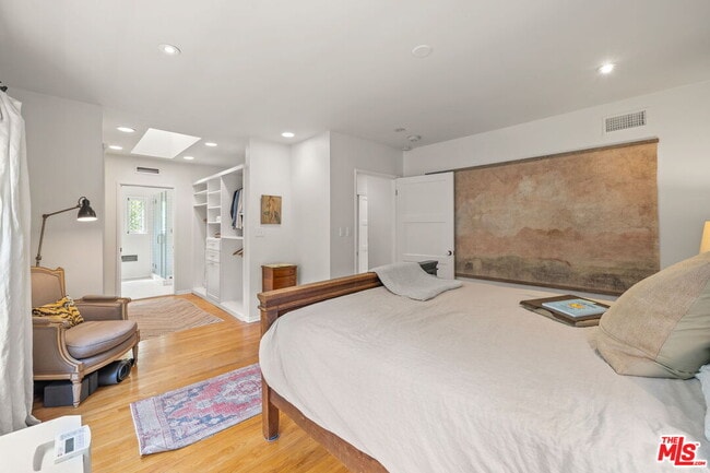 Building Photo - 5630 Spreading Oak Dr