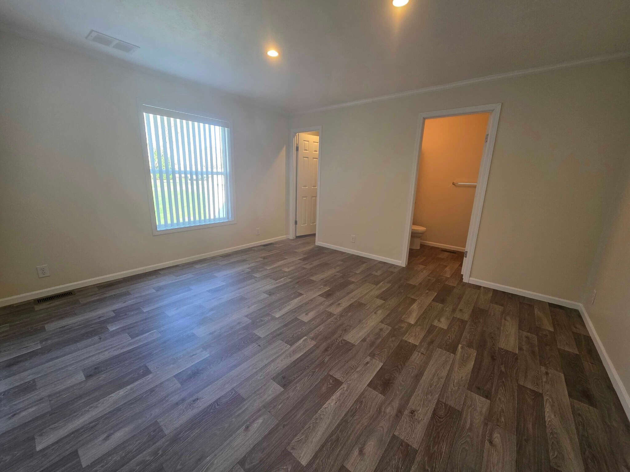 Building Photo - 3628 Birch St