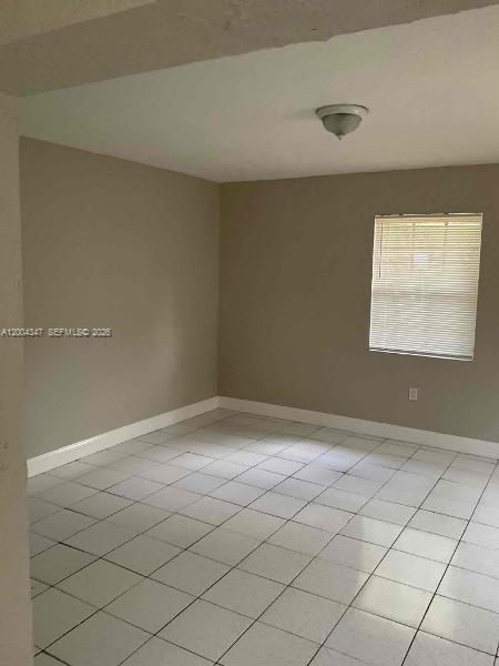 Building Photo - 1389 SW 24th Ave