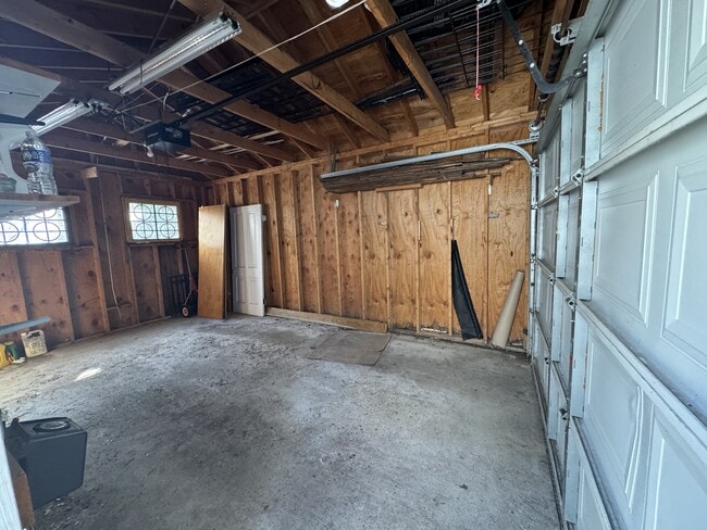 Building Photo - 2010 W Concord Pl