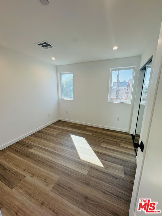 Building Photo - 231 E 85th St