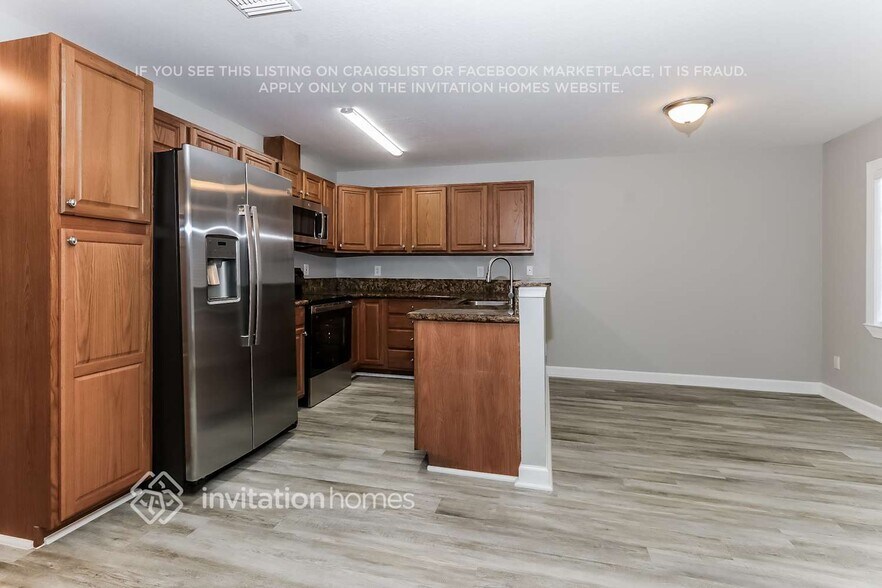 Building Photo - 172 Carol Susan Ln