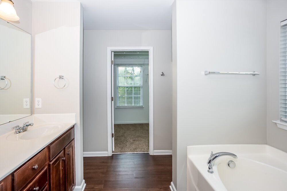 Building Photo - 1418 Moss Creek Dr