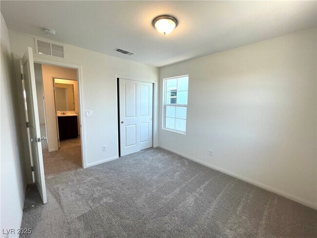 Building Photo - 8694 Glen Echo Ave