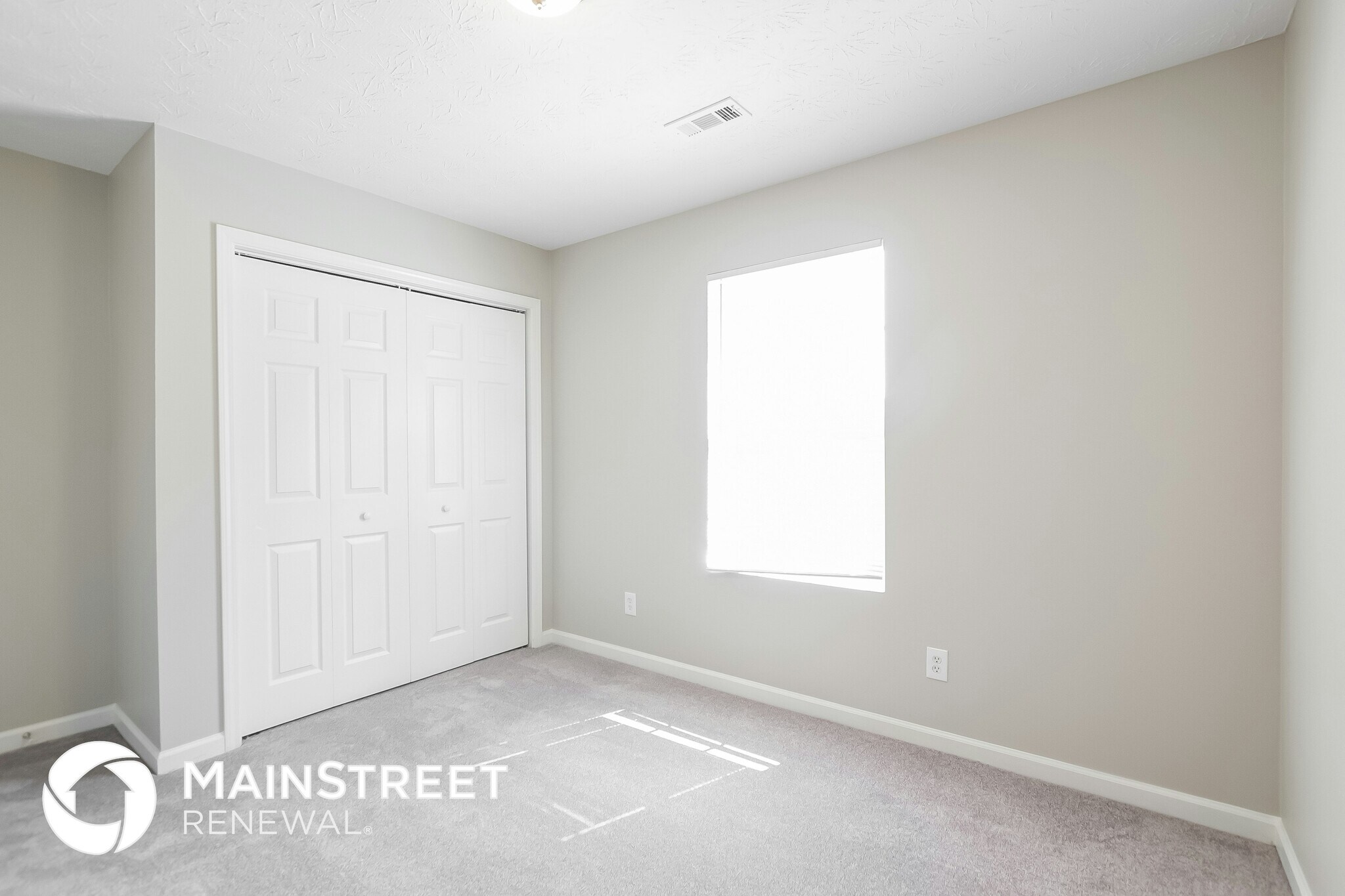 Building Photo - 35 Summer Breeze Ct