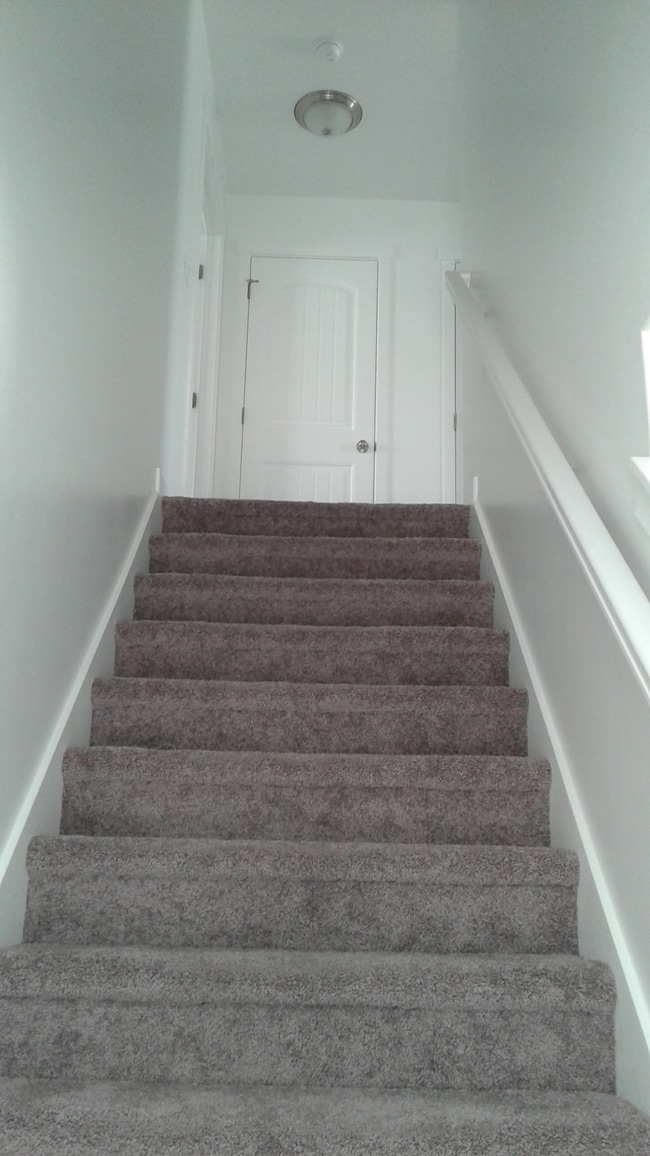 Building Photo - 444 S Fox Chase Ln