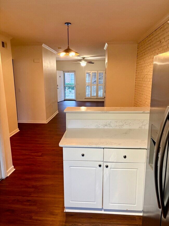 Building Photo - 3675 Peachtree Rd NE