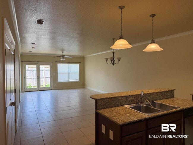 Building Photo - 501 Cotton Creek Dr