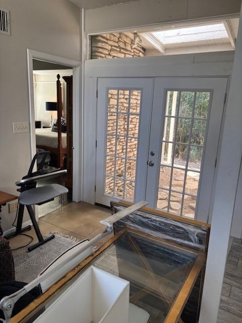 Building Photo - 3400 Stoneridge Rd