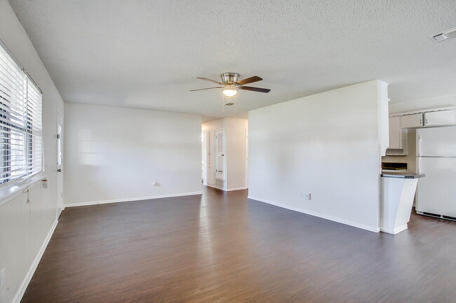 Building Photo - 5004 54th St
