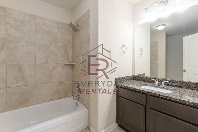 Building Photo - 3407 Greyfriar Dr