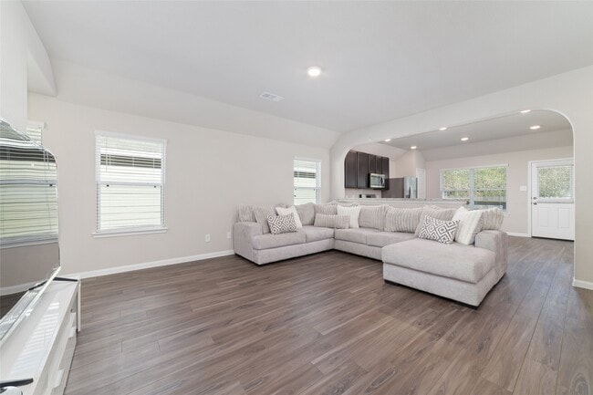 Building Photo - 2385 Tavo Trails Dr