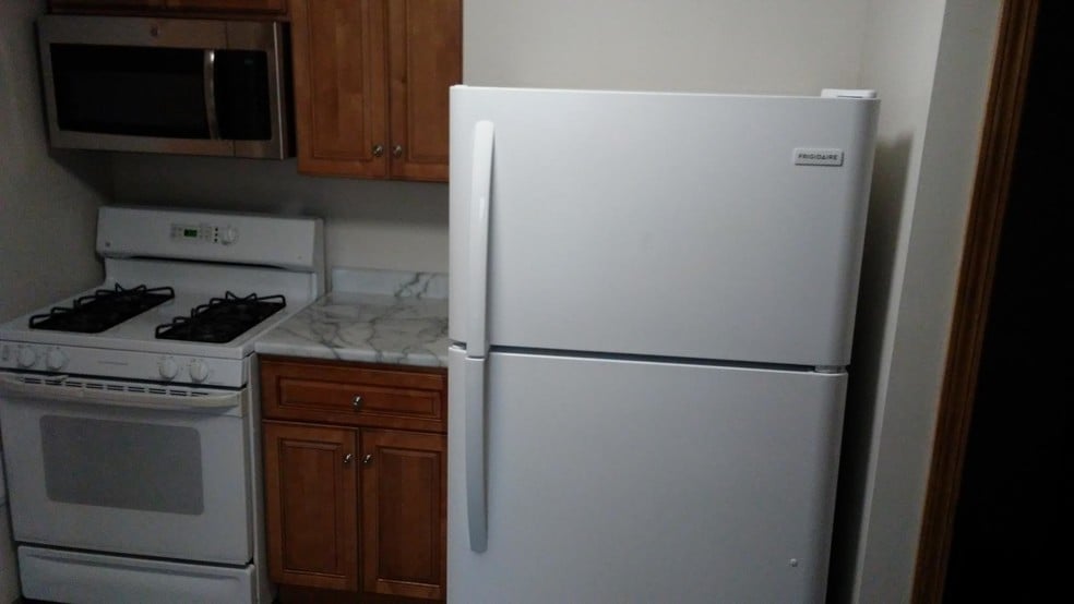 Building Photo - 427 N Briggs St