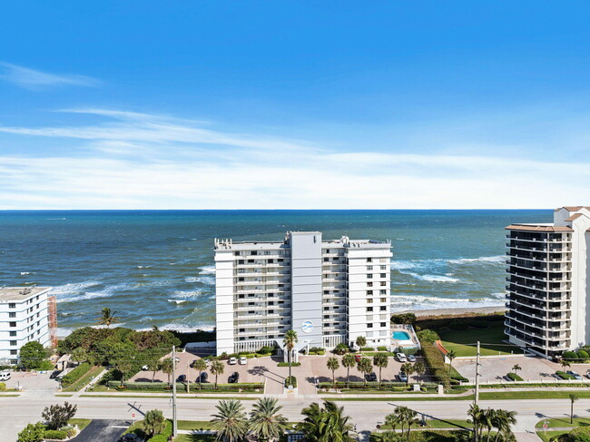 Building Photo - 840 Ocean Dr