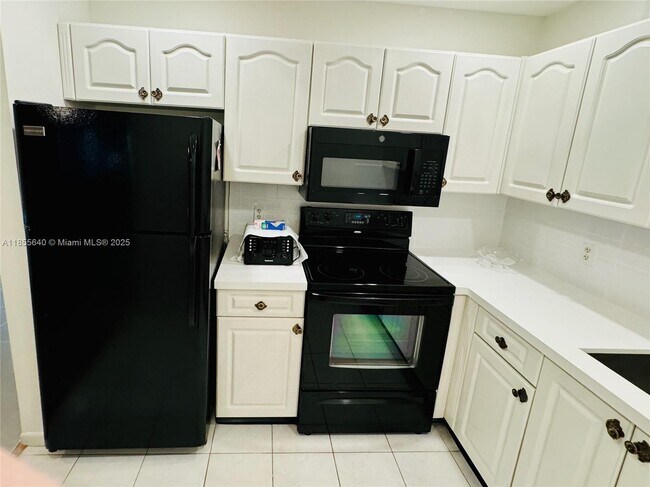 Building Photo - 1401 SW 134th Way
