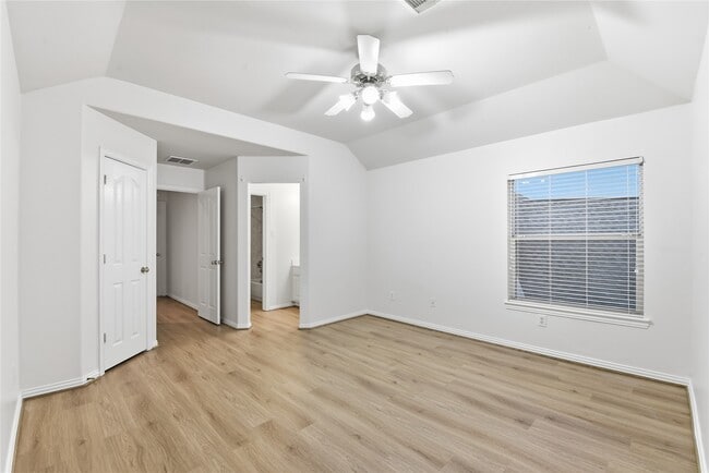 Building Photo - 6507 Hill Haven Ct