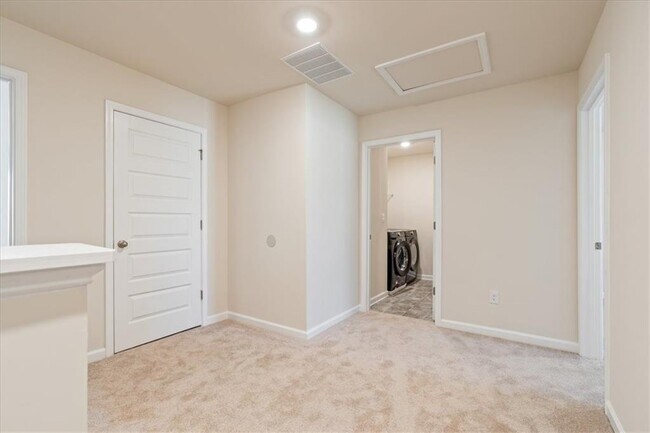 Building Photo - 1508 Brangus Dr