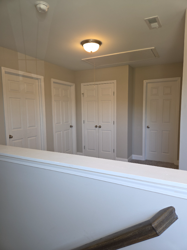 Building Photo - 405 Longstone Rd