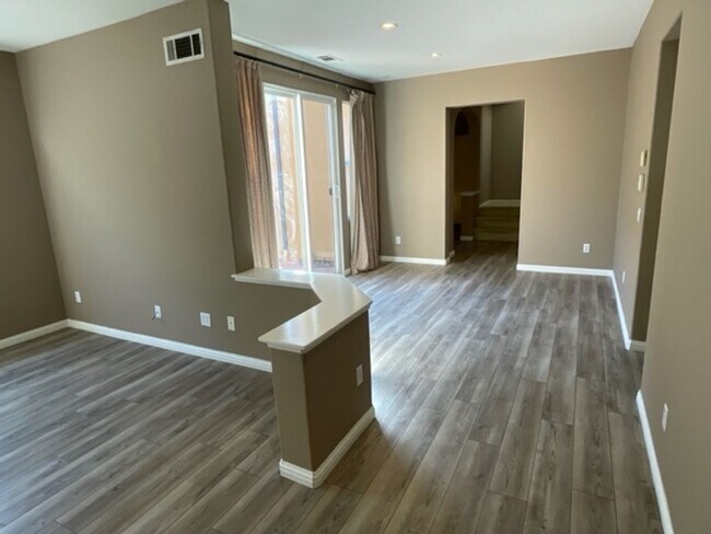 Building Photo - **Coming Soon**3 Bedroom 2 Bath Home in th...
