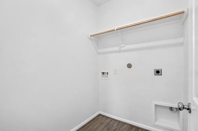 Building Photo - 18027 Lasso Mls Dr