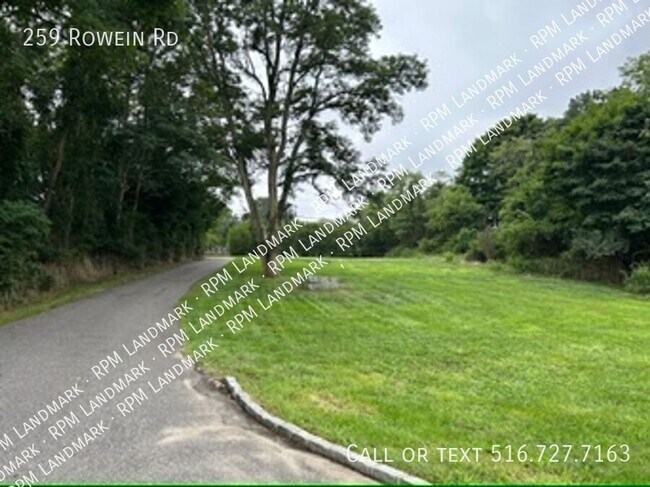 Building Photo - 259 Frowein Rd
